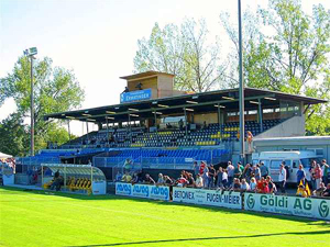 stadion breite tribuene small